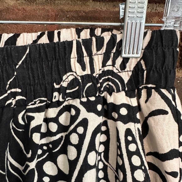 🛍️ Christian Siriano wide leg pants with pockets and elastic waist Size medium - Picture 4 of 10